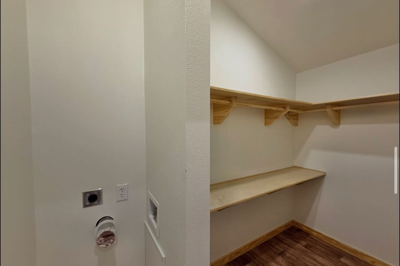 399 sq.ft RV - Image 3