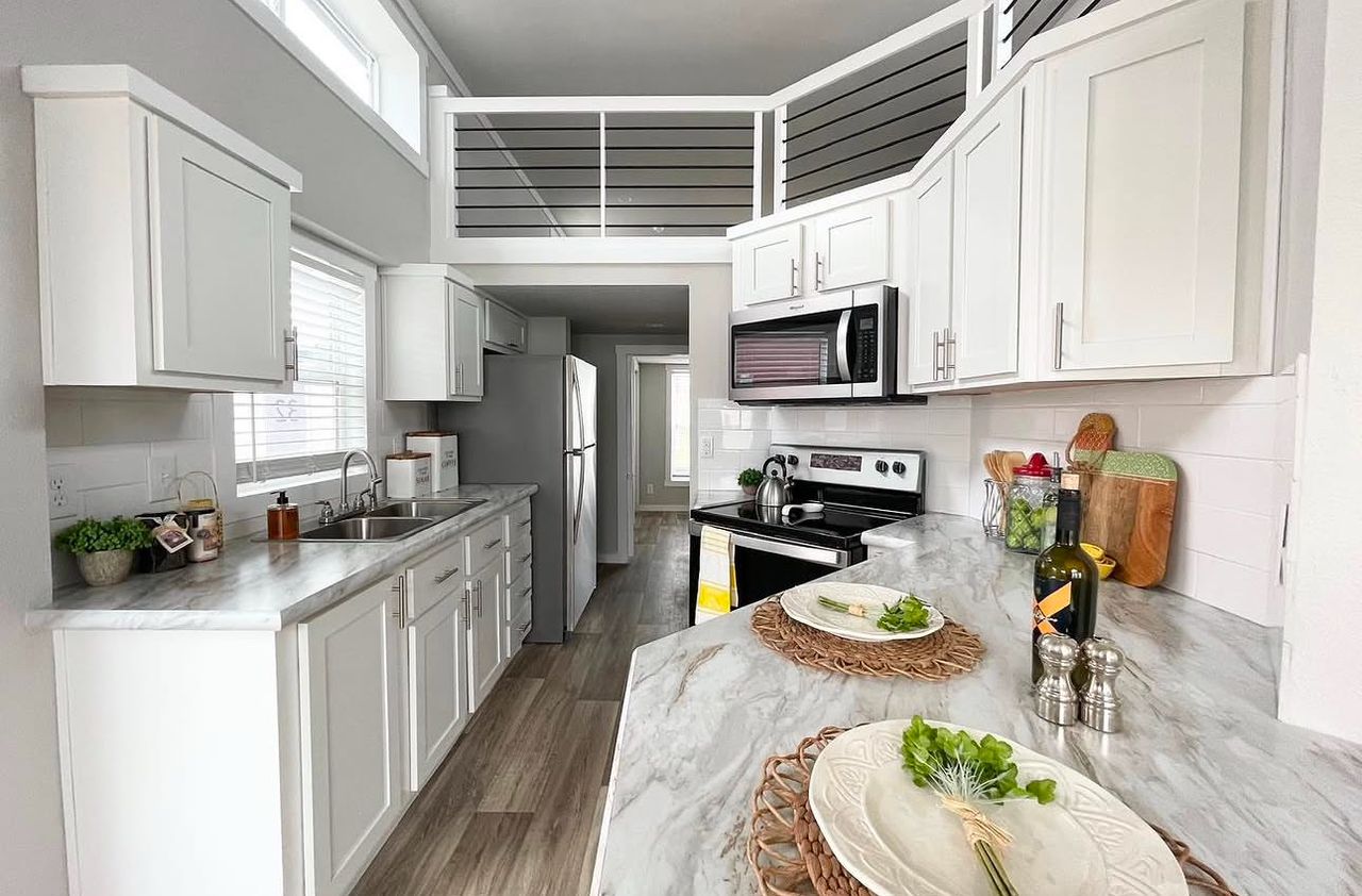 399 sq.ft RV - Image 5