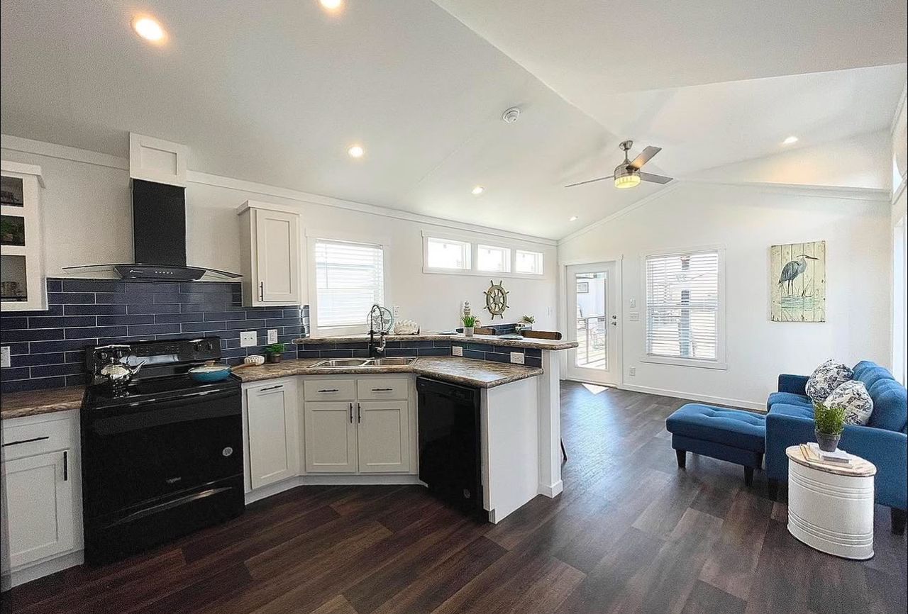 640 sq.ft Single Section - Image 9