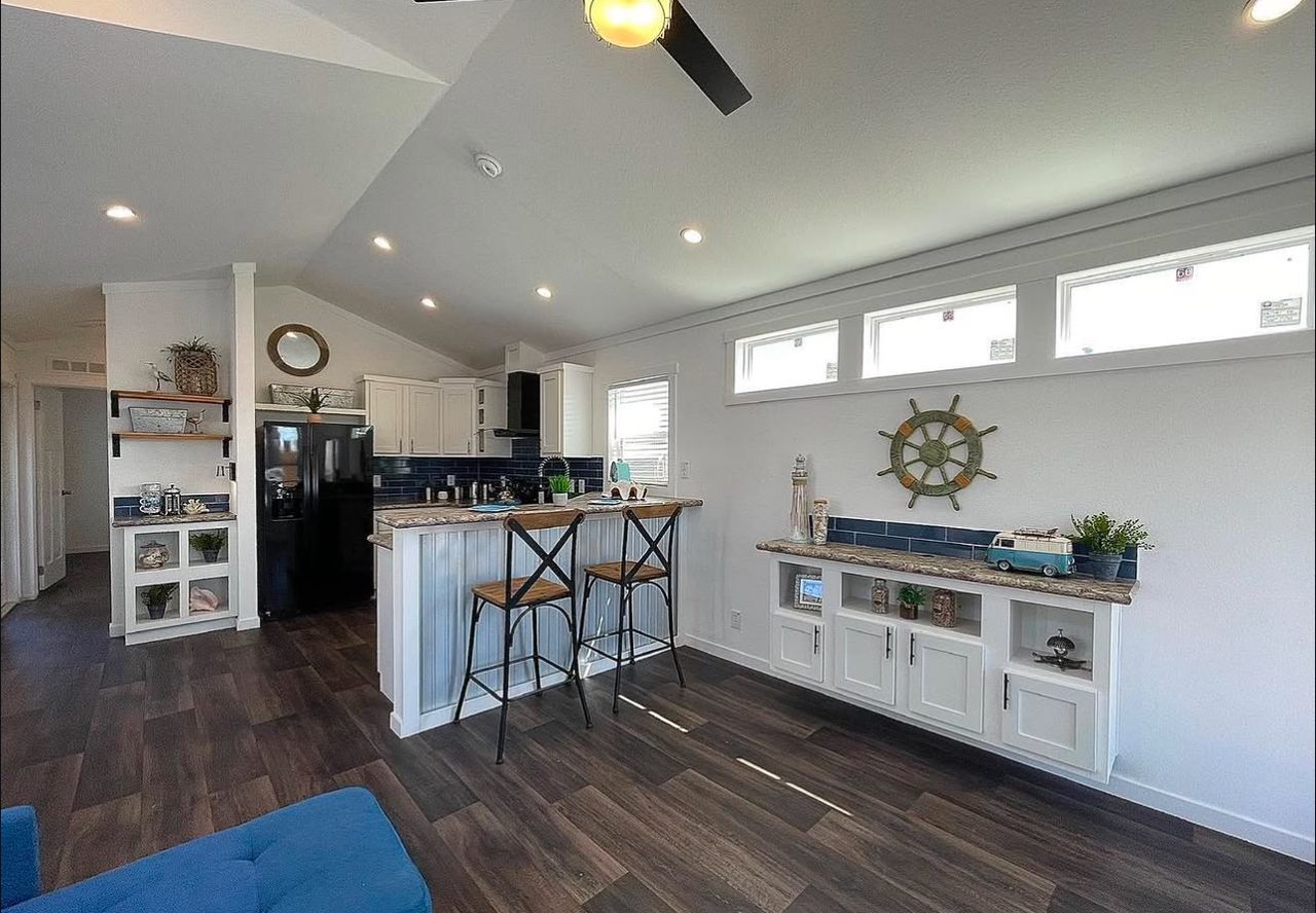 640 sq.ft Single Section - Image 7