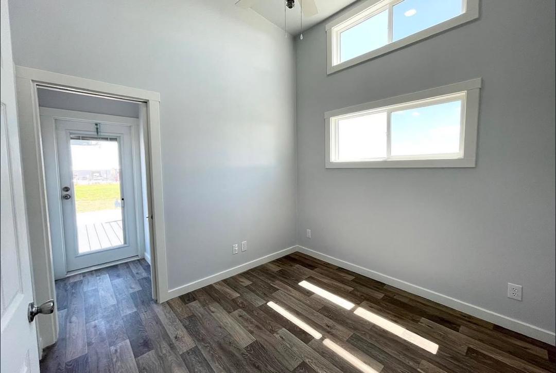 399 sq.ft RV - Image 3