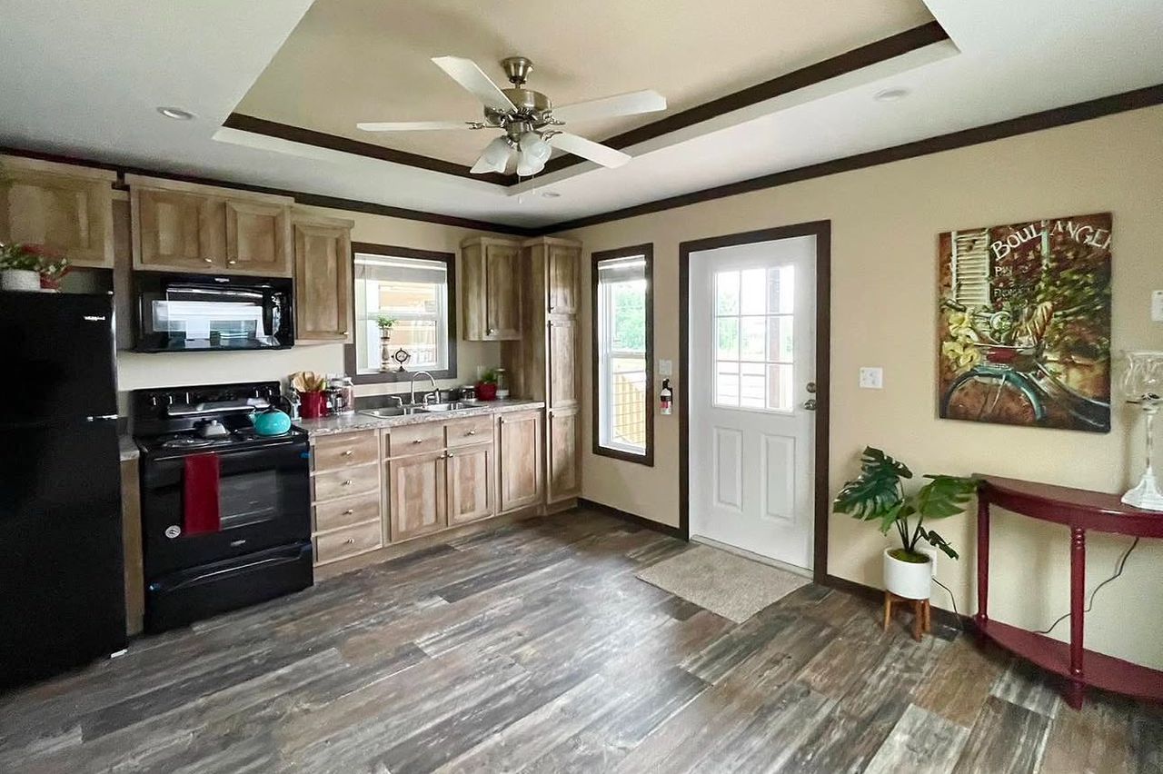 399 sq.ft RV - Image 4