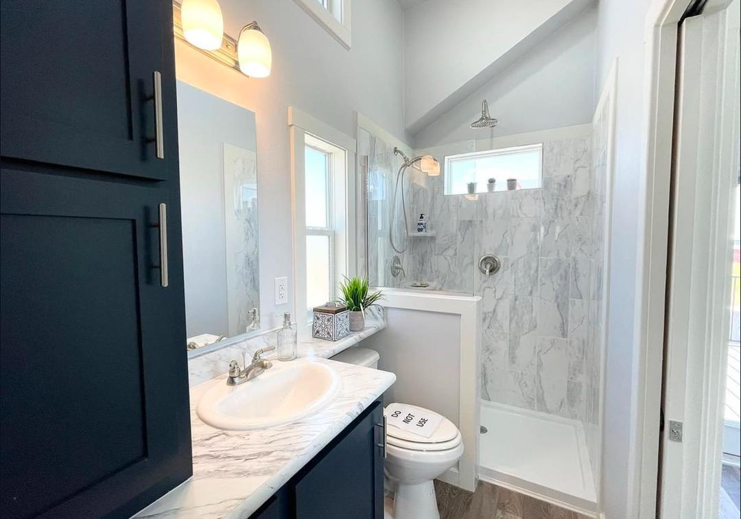 399 sq.ft RV - Image 2